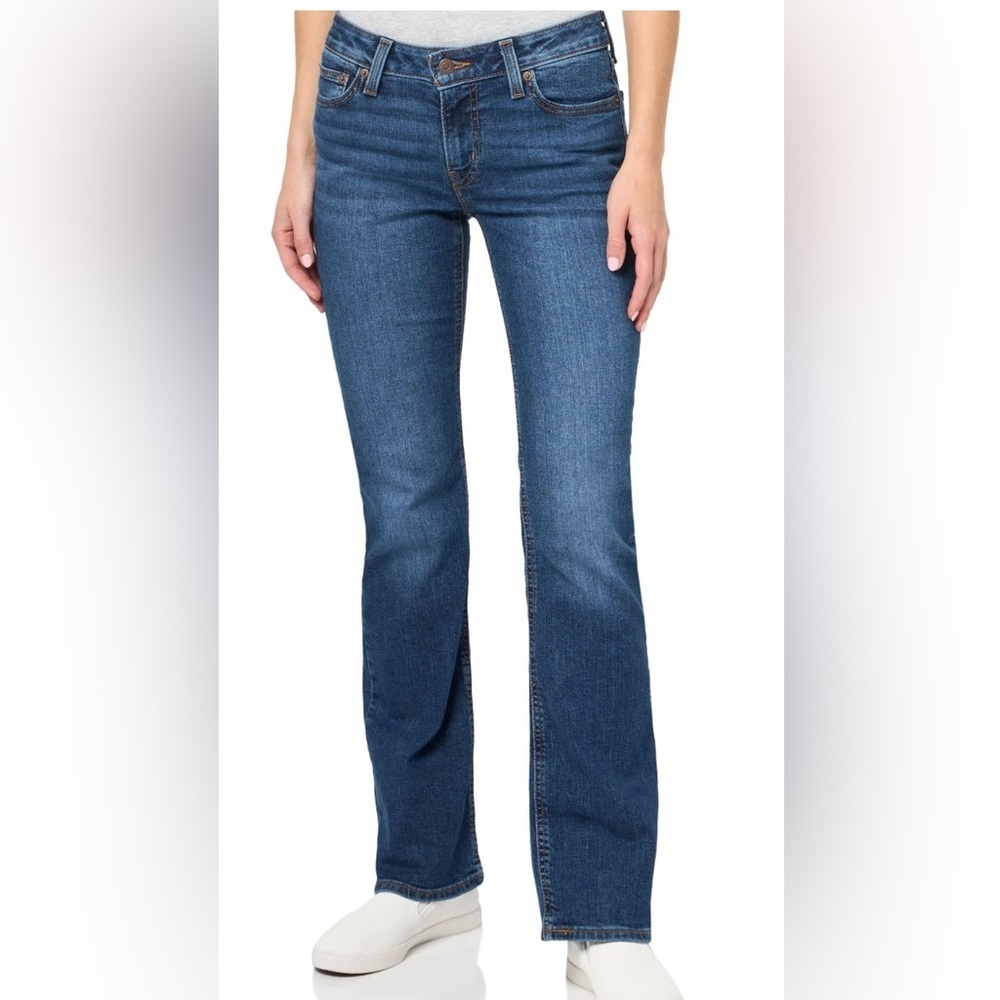 Leviโs Modern Classic Relaxed BootCut Jean -Size 6-Inseam 29-EUC -โ๏ธ๐ธ๐โโ - Picture 5 of 11